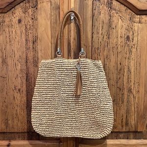 Straw Summer Tote Bag with Braided Tan Handles and Tassel-New